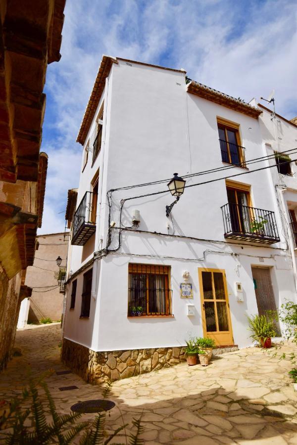 Casa El Cielo, In The Heart Of Old Town Villa Chulilla Exterior photo